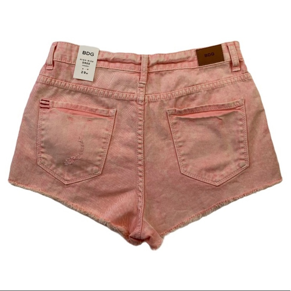 BDG High Rise Dree Cheeky Jean Shorts Size 29 NWT Stonewashed Coral Raw Hems - Picture 3 of 6